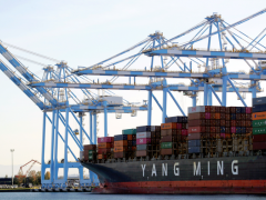 由于 狀病毒的爆發(fā),使美國出口下降了近10％