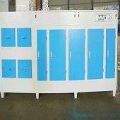 UV光氧凈化設(shè)備 PP活性炭過(guò)濾器 不銹鋼活性炭吸附箱 宏億環(huán)保